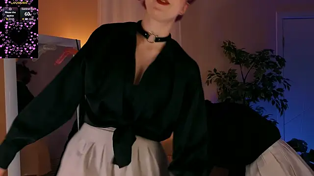 luna son online show from 10/06/25, 09:48