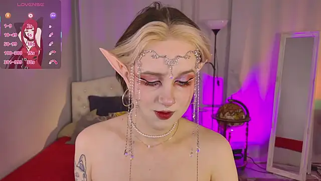 luna son online show from 12/20/25, 09:06