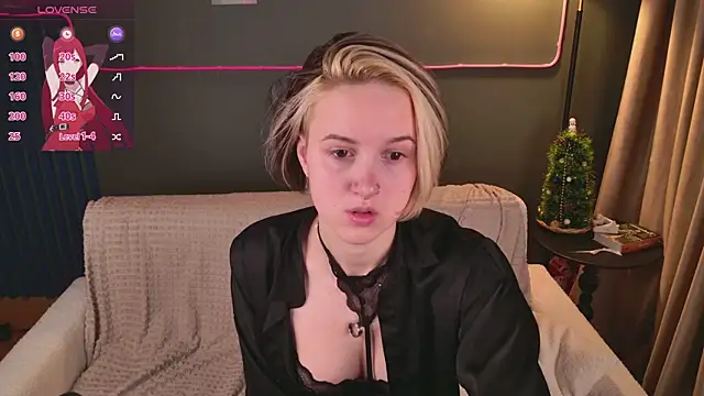 luna son online show from 01/13/26, 09:19