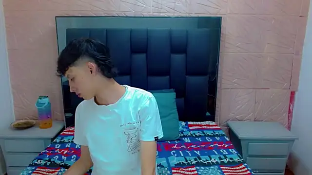 thaigo twink38 online show from 11/04/25, 03:43