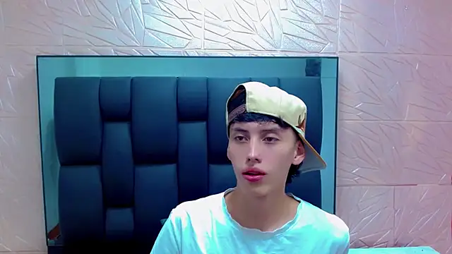 thaigo twink38 online show from 02/04/26, 07:14