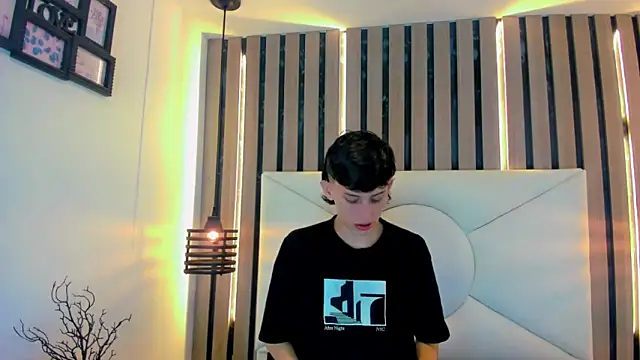 thaigo twink38 online show from 04/14/26, 03:33