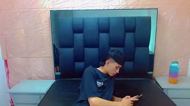 thaigo twink38 online show from 11/11/25, 04:29