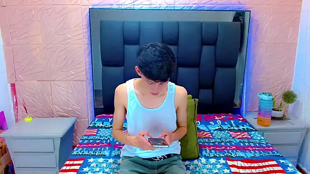 thaigo twink38 online show from 10/17/25, 03:32