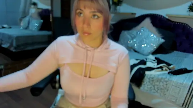 sophialyh 1 online show from 11/05/25, 01:25