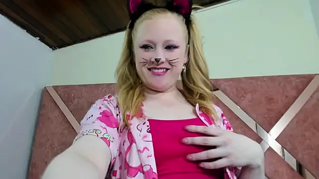 AliceCat 01 online show from 11/05/25, 03:31