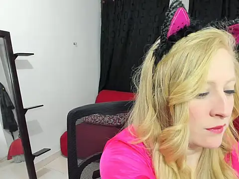 AliceCat 01 online show from 01/08/26, 07:03