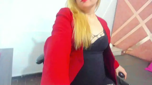Snapshot of AliceCat_01 chatting on 10/01/25, 03:55 AliceCat 01 online show from 10/01/25, 03:55