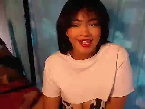 Snapshot of who_is_milyxx chatting on 10/03/25, 12:28 who is milyxx online show from 10/03/25, 12:28