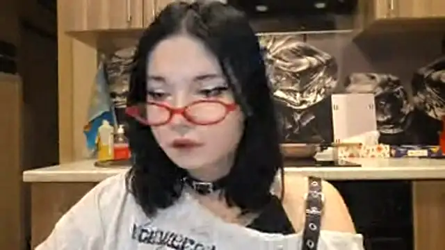 Beeping Creature online show from 01/12/26, 01:51