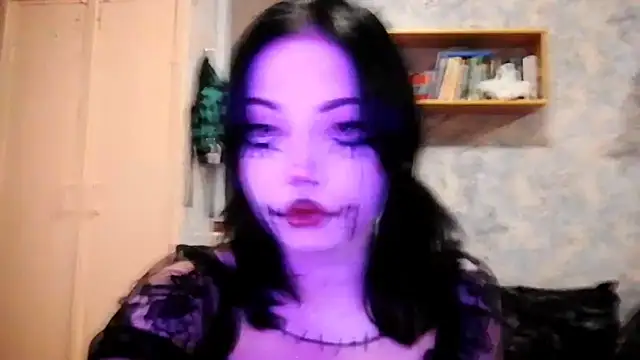 Snapshot of Beeping_Creature chatting on 10/29/25, 01:32 Beeping Creature online show from 10/29/25, 01:32