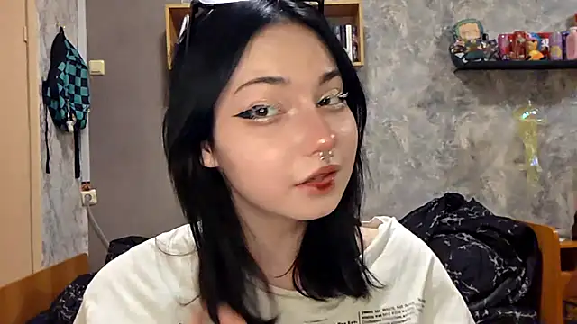 Snapshot of Beeping_Creature chatting on 11/07/25, 03:27 Beeping Creature online show from 11/07/25, 03:27