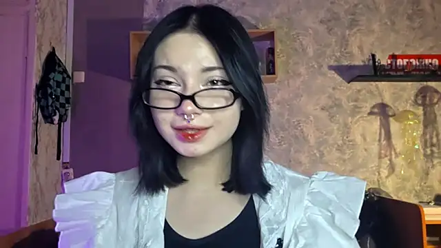 Beeping Creature online show from 12/21/25, 12:51