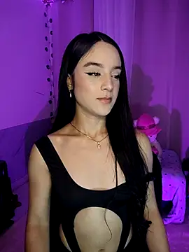 tamara vald online show from 10/04/25, 02:24