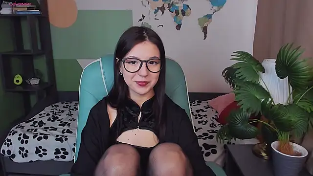 Azaliya Haze online show from 11/14/25, 10:19