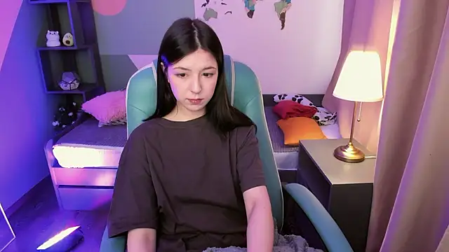 Snapshot of Azaliya_Haze chatting on 02/20/26, 06:19 Azaliya Haze online show from 02/20/26, 06:19