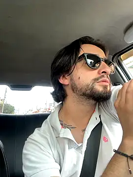 maximusdominus26 online show from 10/13/25, 08:43