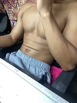 Snapshot of El_morx chatting on 12/19/25, 04:27 El morx online show from 12/19/25, 04:27