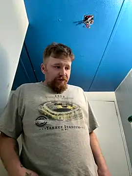 curiousbiguy420 online show from 09/28/25, 05:03