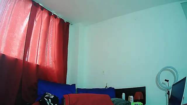 Snapshot of MissAsly chatting on 12/02/25, 03:03 MissAsly online show from 12/02/25, 03:03