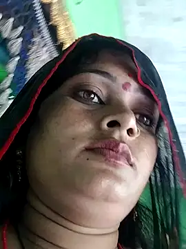 Snapshot of Na_shreya chatting on 10/26/25, 03:51 Na shreya online show from 10/26/25, 03:51