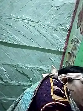 Snapshot of Na_shreya chatting on 11/03/25, 04:32 Na shreya online show from 11/03/25, 04:32