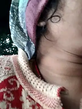 Snapshot of Na_shreya chatting on 12/19/25, 01:20 Na shreya online show from 12/19/25, 01:20