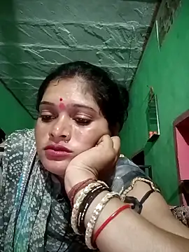 Snapshot of Na_shreya chatting on 10/22/25, 02:27 Na shreya online show from 10/22/25, 02:27