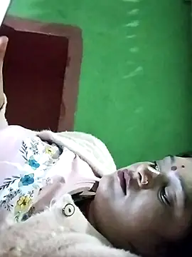 Snapshot of Na_shreya chatting on 11/10/25, 08:14 Na shreya online show from 11/10/25, 08:14