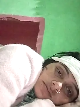 Snapshot of Na_shreya chatting on 11/15/25, 04:55 Na shreya online show from 11/15/25, 04:55