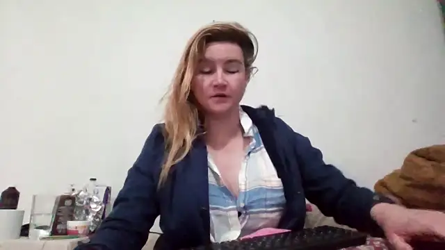 vagimosa online show from 11/17/25, 07:45