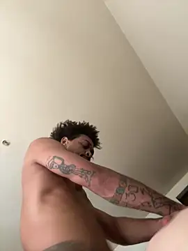 thefreakscomeoutatnight online show from 10/22/25, 09:35