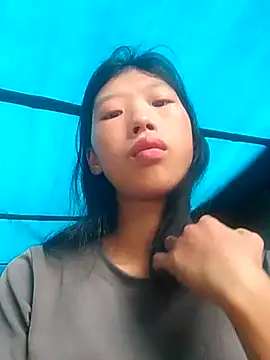 Snapshot of Khanhu_xx chatting on 10/08/25, 06:59 Khanhu xx online show from 10/08/25, 06:59