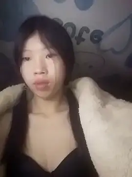 Khanhu xx online show from 11/24/25, 10:21