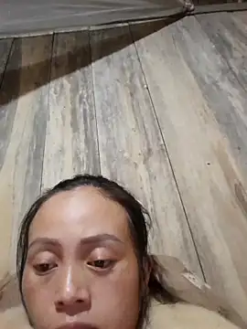 Tuyet xx online show from 11/08/25, 02:20