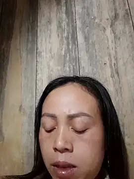 Tuyet xx online show from 11/15/25, 01:15