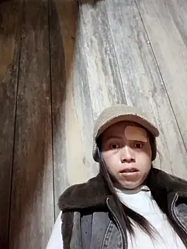 Tuyet xx online show from 12/16/25, 11:31