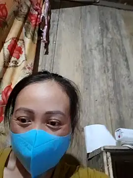 Tuyet xx online show from 10/08/25, 06:52