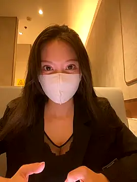 xiaojiu-6 online show from 10/25/25, 08:57