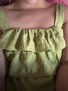 Miubeeeee online show from 11/13/25, 07:23