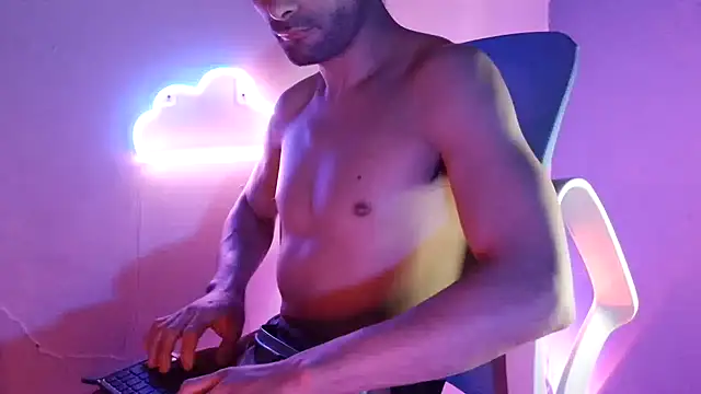 highinhtxx online show from 04/12/26, 04:10