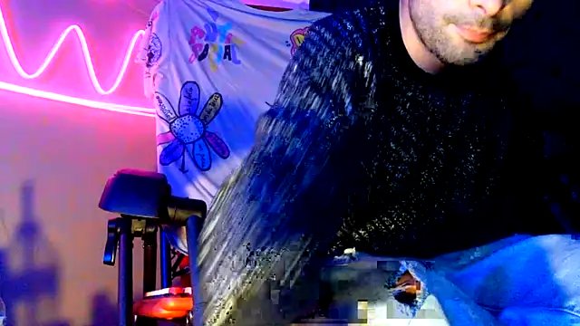 highinhtxx online show from 12/15/25, 12:16