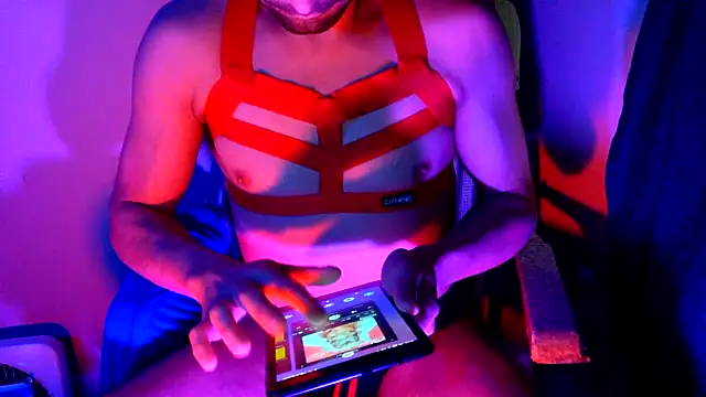 highinhtxx online show from 11/04/25, 09:18