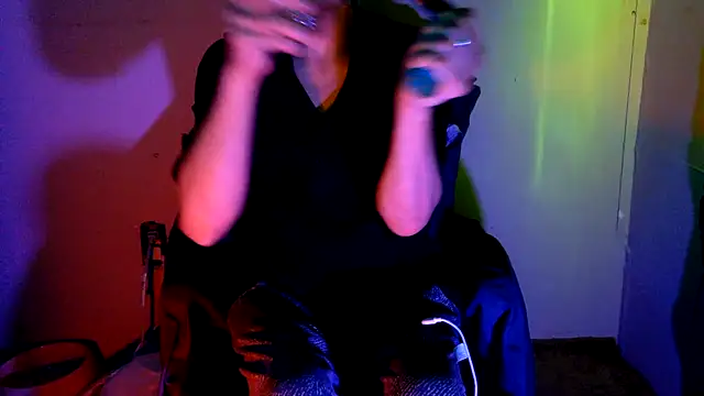 highinhtxx online show from 11/09/25, 02:32