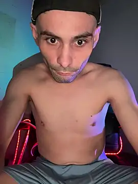 Snapshot of highinhtxx chatting on 02/24/26, 10:43 highinhtxx online show from 02/24/26, 10:43