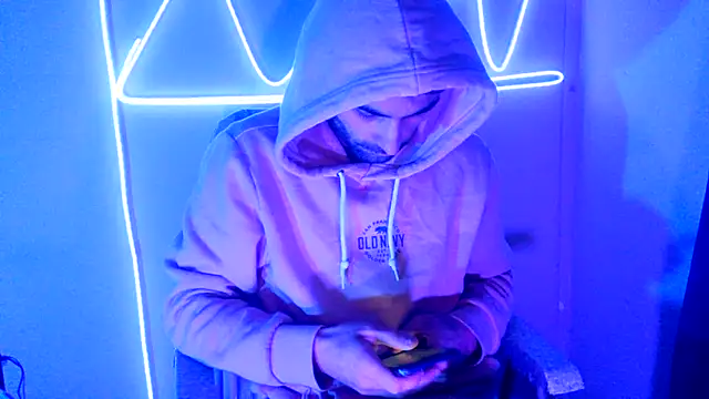 highinhtxx online show from 11/15/25, 08:29