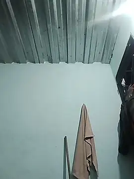 Dani156y online show from 10/25/25, 07:18