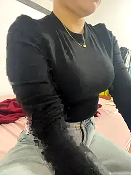 Snapshot of lee_ly chatting on 11/03/25, 02:09 lee ly online show from 11/03/25, 02:09