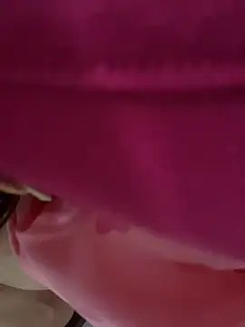 Snapshot of lee_ly chatting on 10/22/25, 06:24 lee ly online show from 10/22/25, 06:24