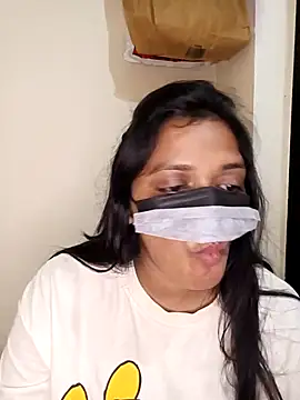 Bille hot wine online show from 10/10/25, 03:57